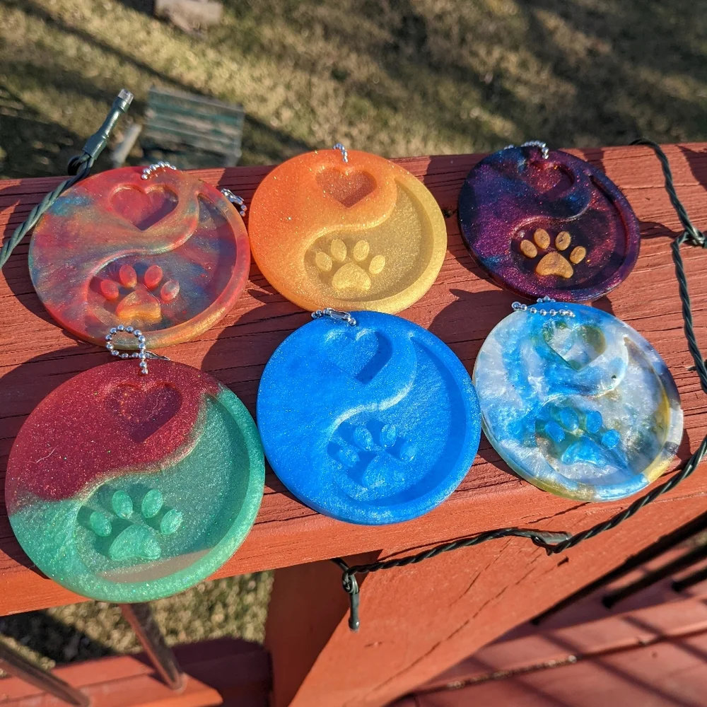 ADD ON ITEMS 2 for $10 Resin Keychains, You pick two! Add on to any bundle! - Picture 1 of 15
